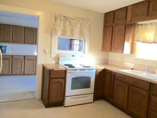 1124 Roanoke Ave, Springfield MO  65807-1644 exterior