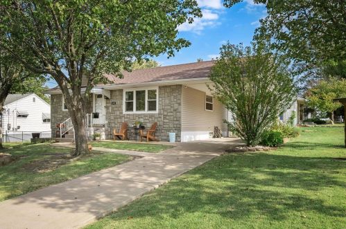 4301 Fatima Dr, Saint Louis MO 63123-6707 exterior