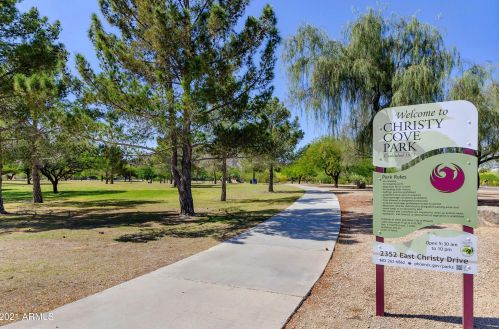 12440 27 Way, Phoenix AZ 85032-1652 exterior