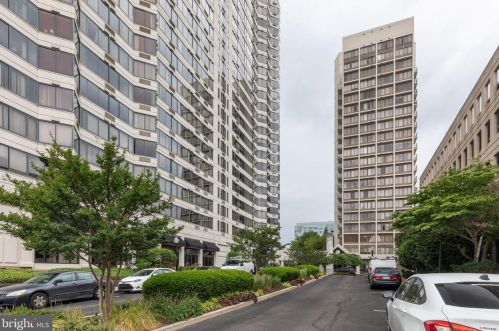 2001 Hamilton St, Philadelphia PA 19130-4298 exterior