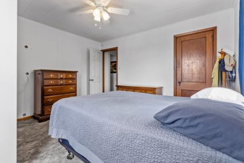 6739 Madison Ave, Pittsburgh PA 15122-2737 exterior