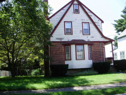 49 Wade St, Newton, MA 02461-1714