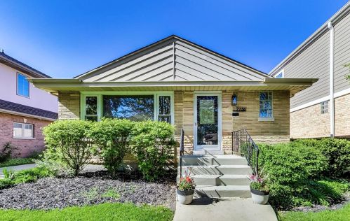 7736 Birchwood Ave, Chicago, IL 60631-4241