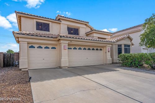 831 Rincon Rising Rd, Tucson AZ  85748-6401 exterior