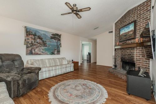 1311 Lakeshore Dr, Irving TX 75060-6675 exterior