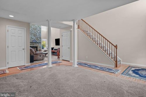 2819 Lee Dr, Jamison PA 18929-1047 exterior