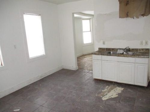 2830 Palmer St, Milwaukee WI 53212-2435 exterior