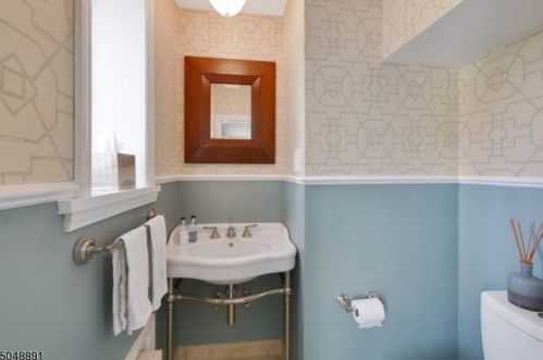 45 Ter, Maplewood NJ 07040-1378 exterior