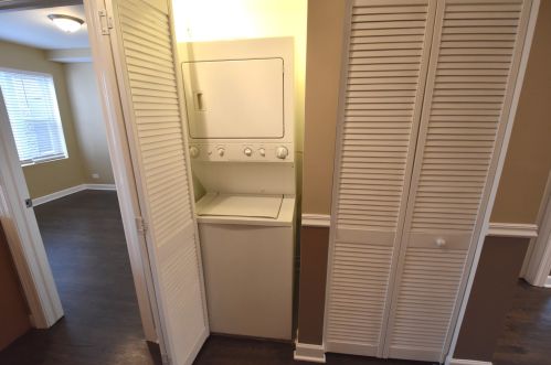 4608 Monticello Ave, Chicago IL 60625-5806 exterior