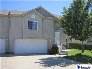 17221 Manderson St, Omaha, NE 68116-3130