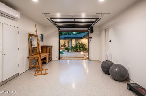 4601 Earll Dr, Phoenix AZ  85031-3711 exterior