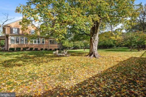 109 Forest Ave, Rockville MD 20850-1820 exterior