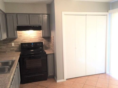 1617 Brentwood Dr, Irving TX  75061-2903 exterior