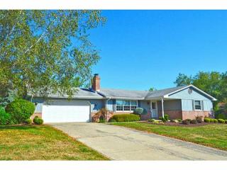 40 Blue Jay Dr, Washington, PA 15301-8718