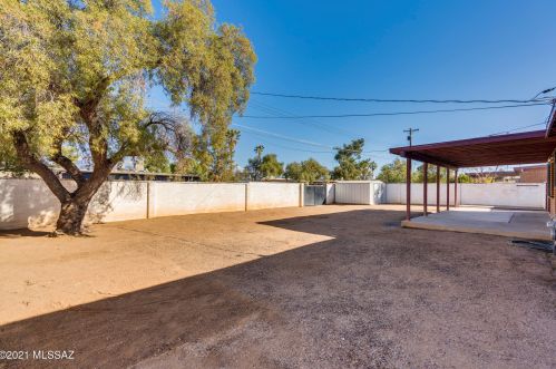 5209 25 St, Tucson AZ 85711-5912 exterior