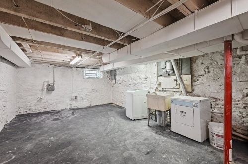 139 42nd St, Pittsburgh PA  15201-3136 exterior