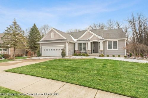 13241 Watercrest Dr, Dewitt, MI 48820-8501