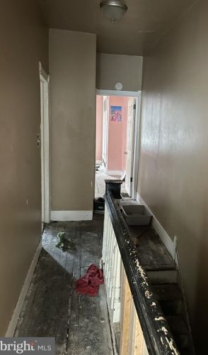 36 61 St, Philadelphia PA 19142-3402 exterior