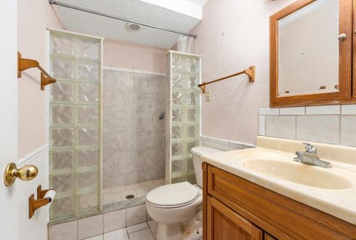 748 Oak St, Fort Pierce FL 34952-1341 exterior