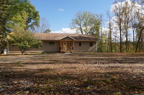 22 Shady Tree Ln, Poughkeepsie NY 12603-1445 exterior