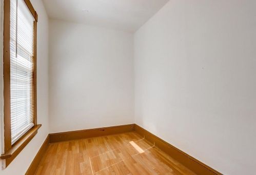 2438 7 St, Milwaukee WI 53215-3226 exterior