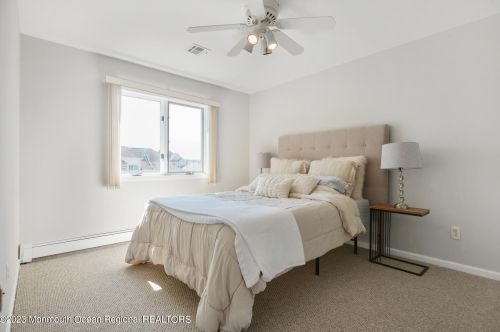 829 Spar Dr, Lacey NJ 08731-3028 exterior