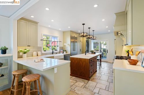 1514 Blake St, Berkeley CA 94703-1805 exterior