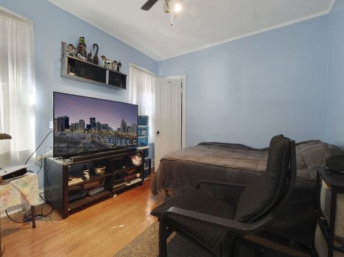 4335 Mason Ave, Chicago IL 60630-1913 exterior