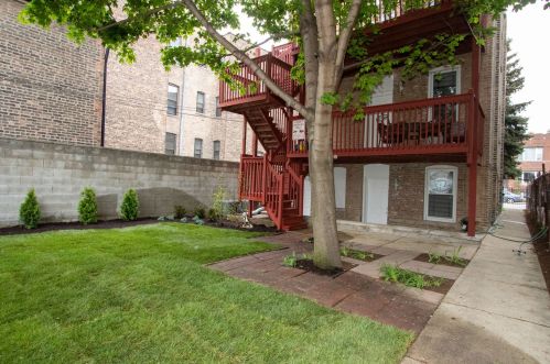 2621 Augusta Blvd, Chicago IL 60651-2603 exterior