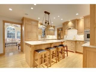 17059 Hampton Ct, Hopkins, MN 55345-2513