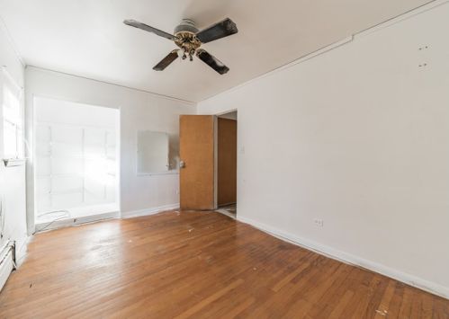 4949 Augusta Blvd, Chicago IL 60651-2850 exterior