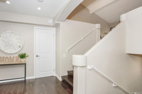 2749 Craig Cir, Fullerton CA 92835-2901 exterior