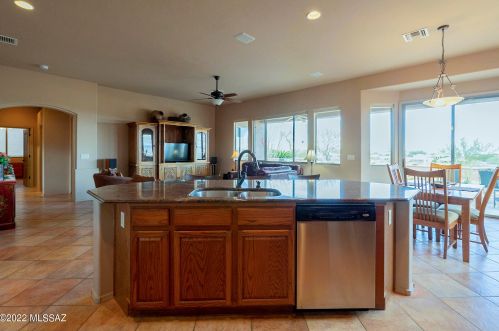 2164 Calle Casas Lindas, Green Valley AZ 85622-8041 exterior