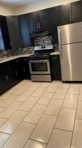 7443 Crandon Ave, Chicago IL 60649-3309 exterior