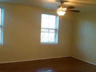 1728 Girard Ave, Philadelphia PA  19130-1547 exterior