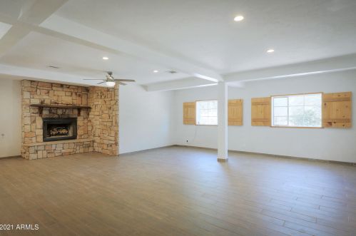 10006 37th St, Phoenix AZ  85028-4004 exterior