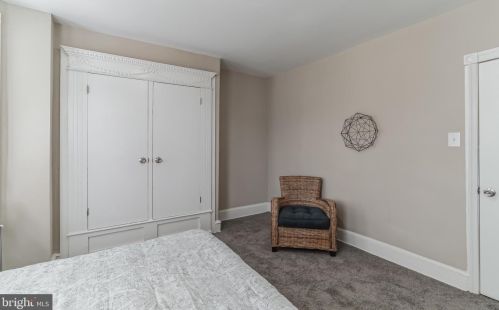 4035 8th St, Philadelphia PA  19140-2233 exterior