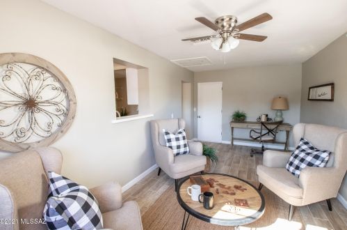 4047 Timrod St, Tucson AZ 85711-4255 exterior