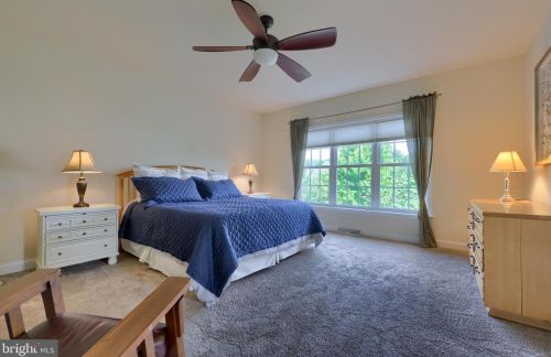 1404 Banner Dr, Lancaster PA 17601-4580 exterior