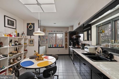 1005-07 2nd St, Philadelphia PA exterior