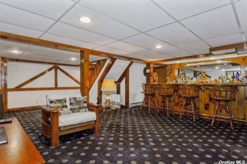 14 Lydia St, Valley Stream NY 11580-2714 exterior