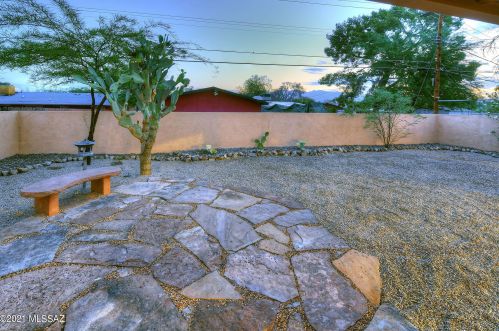 2101 Copper St, Tucson AZ  85719-3213 exterior