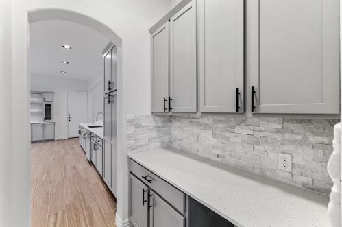 1664 Sagebrush Dr, Frisco TX 75033-7649 exterior