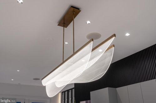 1604 13th St, Washington DC 20009-4303 exterior