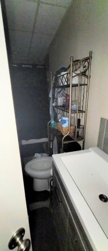 189 Logee St, Woonsocket RI 02895-6060 exterior