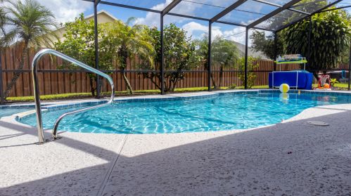 2471 Shell Ave, Fort Pierce FL  34952-6857 exterior