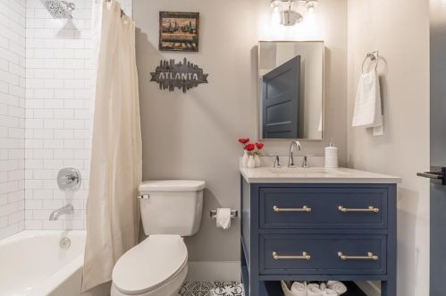 1897 Dorsey Ave, Atlanta GA  30344-6846 exterior