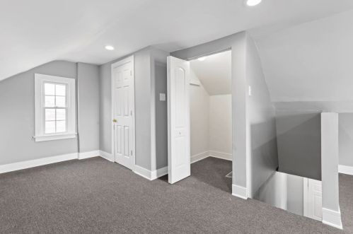 8155 Calumet Ave, Chicago IL 60619-4821 exterior