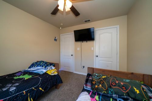 704 Cheryl St, Longview TX 75604-1044 exterior