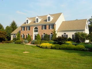 304 Kelly Dr, Branchburg, NJ 08853-4044